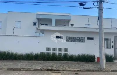 Apartamento moderno a 800m da praia de capricórnio - oportunidade imperdível!