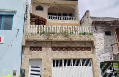 Casa com 3 quartos à venda na Rua José Ribeiro de Castro, Centro, Macaé