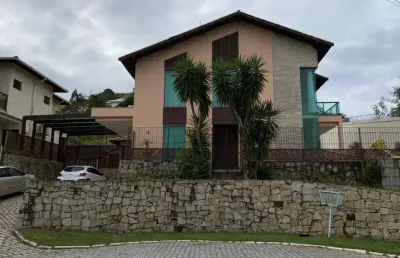Casa com 5 quartos para alugar no Lagoa, Macaé 