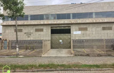 Pavilhão/galpão industrial com 300m² em novo cavaleiro, macaé/rj