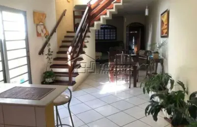 Lindo sobrado com 3 dormitórios no parque interlagos