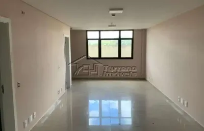 Linda sala comercial no centro de são josé dos campos