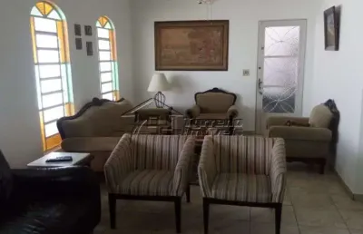 Casa térrea com 4 dormitórios, sendo 1 suíte na zona sul de são josé dos campos