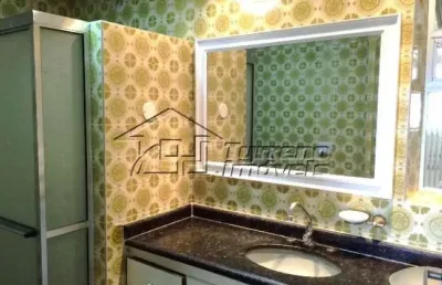 Apartamento 2 dormitórios, dependência de empregada, 1 vaga no centro