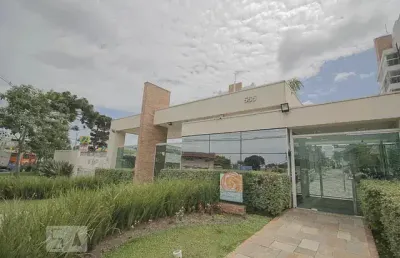Fantástico apartamento com 3 quartos e duas vagas em condomínio clube no bairro orleans/campo comprido