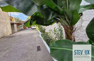 Charmosa casa de vila com portão no brooklin próximo a avenida morumbi!