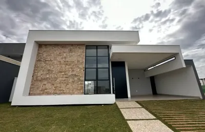 Casa em condomínio fechado com 3 quartos à venda na Avenida Vereador Carlito Cordeiro, Jardim Botânico, Uberlândia