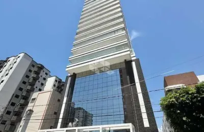 Apartamento de alto padrão na praia. 02 suites, mobiliado, decorado e planejado. canto do forte / praia grande sp.