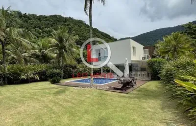 Para à venda com 5 quartos  320.00 m2 no bairro maresias, são sebastião -