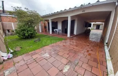 Casa com 3 quartos à venda na Rua Maringá, 392, Centro, Matinhos