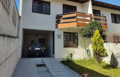 Casa com 5 quartos para alugar na Rua Germano Mehl, 278, Uberaba, Curitiba