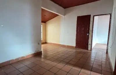 Casa com 3 quartos à venda no novo paraíso, araçatuba  por r$ 150.000