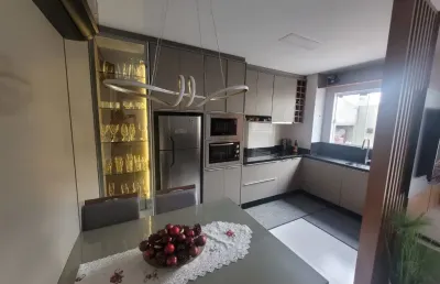 Apartamento à venda diferenciado com 2 sacadas/ 2 dormitórios - taboleiro- camboriú
