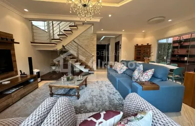 Viva com mais conforto, privacidade e estilo no jardim de cresci