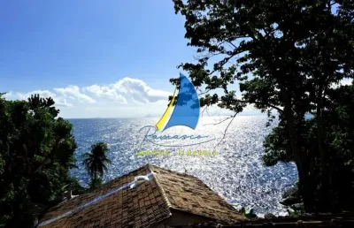 Em residencial com acesso à costeira - região sul de ilhabela.