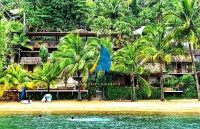 Casa pé na areia - alto padrão - região central - ilhabela