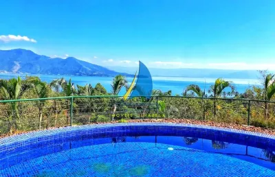 Casa em ilhabela - vista para o mar - escritura definitiva.