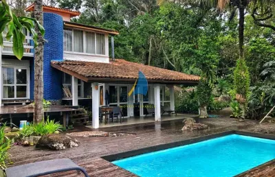 Casa em condomínio com estrutura náutica para jet ski e barcos de pequeno porte - região sul de ilhabela.