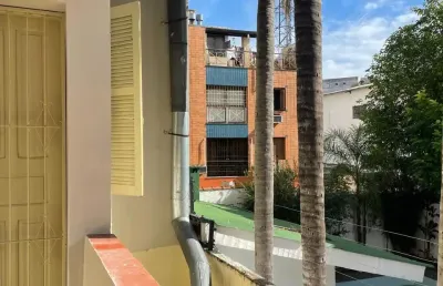 Apartamento 2 dormitorios no bairro santa cecília, porto alegre