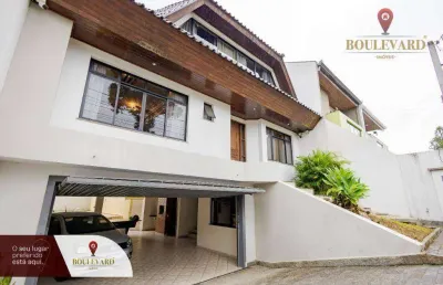 Casa com amplo quintal, piscina e 3 dormitórios à venda, 271 m² por r$ 1.650.000 - jardim das américas - curitiba/pr