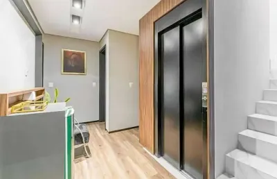 Santa cândida, cond. boulevard  boa vista, casa com elevador, 4 quartos, 3 suítes, 4 vagas, mobilia
