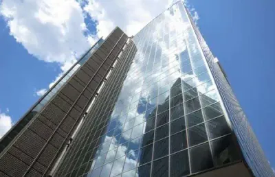 Prédio comercial de luxo à venda, 2.800m² de área privativa,40 vagas de garagens, 8 pavimentos, cen