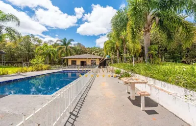 Araucária, casa de campo, cinematográfica, 27065m², 8 quartos, área de lazer pra eventos, à venda,