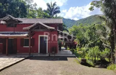 Propriedade  charmosa, com muita água, mata e tranquilidade!
