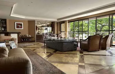 Apto em edifício de alto luxo a 150m da praia rua arborizada silenciosa  tendo segurança 24hs