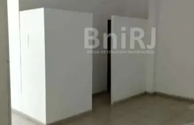 Vendo ou alugo ponto comercial/loja/box à venda em são cristóvão/rj com área de 894m2