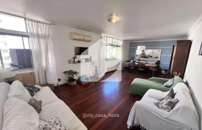 Laranjeiras: espaço, luz natural e excelente localização!