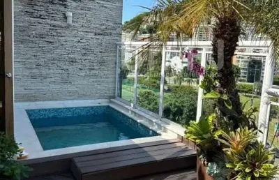 Cobertura triplex c/ piscina e linda vista para lagoa e cristo