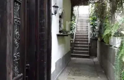 Casa em condomínio fechado com 4 quartos à venda na Rua Euclides de Figueiredo, Jardim Botânico, Rio de Janeiro