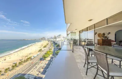 Panorâmica do mar do leme – 4 quartos, 4 vagas e uma das vistas mais incríveis do ri