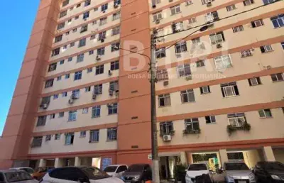 Excelente 2  quartos e sala amplo e arejado ótima localização