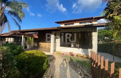 Casa em condomínio com 3 quartos e 207 m² à venda - vale dos pinheiros