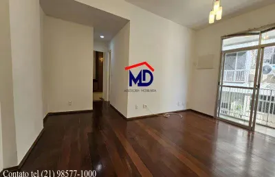 Humaita lagoa, 2 quartos sendo 1 suite, 1 vaga demarcada na escritura, predio com otima apresentação e play