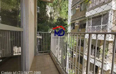 Humaita lagoa, 2 quartos sendo 1 suite, 1 vaga demarcada na escritura, predio com otima apresentação e play