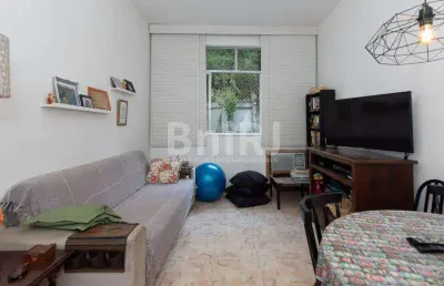 Oportunidade no humaitá ? 2 quartos, ótima localização