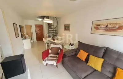 Cobertura duplex com 2 vagas de garagem escrituradas, livres e demarcadas. próximo ao shopping tijuca e metrô saenz pena!!!!