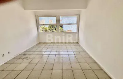 Apartamento com 2 quartos para alugar na Rua Almirante Salgado, Laranjeiras, Rio de Janeiro