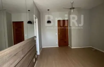 Excelente apartamento! quarto e sala com dependencia completa e vaga na escritura!