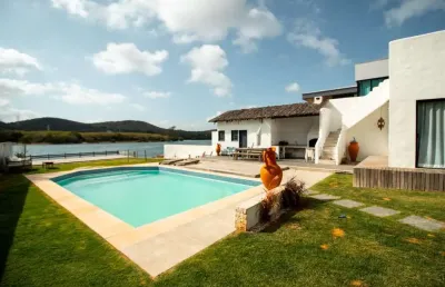 Casa em condomínio para venda em cabo frio, portinho, 3 dormitórios, 3 suítes, 4 banheiros, 3 vagas