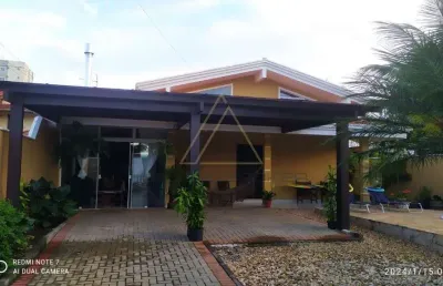 Casa com piscina a venda no bairro itacolomi em balneário piçarras.