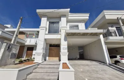 Casa a venda em condominio fechado no centro de balneario piçarras - sc