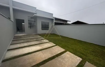 Casa com 2 quartos para alugar no itacolomi, balneário piçarras  por r$ 2.650