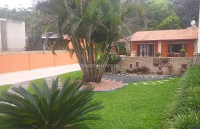 Casa de 2 quartos à venda em belém novo, porto alegre-rs: 182m², 2 banheiros, 1 sala e 2 vagas de garagem.