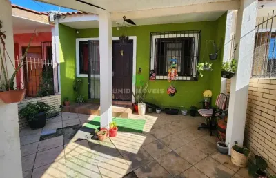 Imperdível oportunidade: casa à venda na hípica, porto alegre-rs! 2 quartos, 1 sala, 1 banheiro, 1 vaga de garagem, 55m². confira!