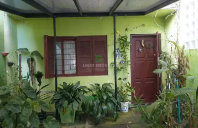 Casa à venda em porto alegre-rs, bairro hípica: 2 quartos, 2 banheiros, 1 vaga, 138,69 m² de área. venha conferir!