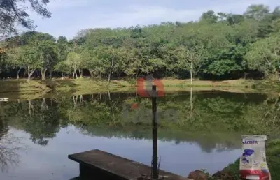 Terreno à venda no condomínio salto das bananeiras.